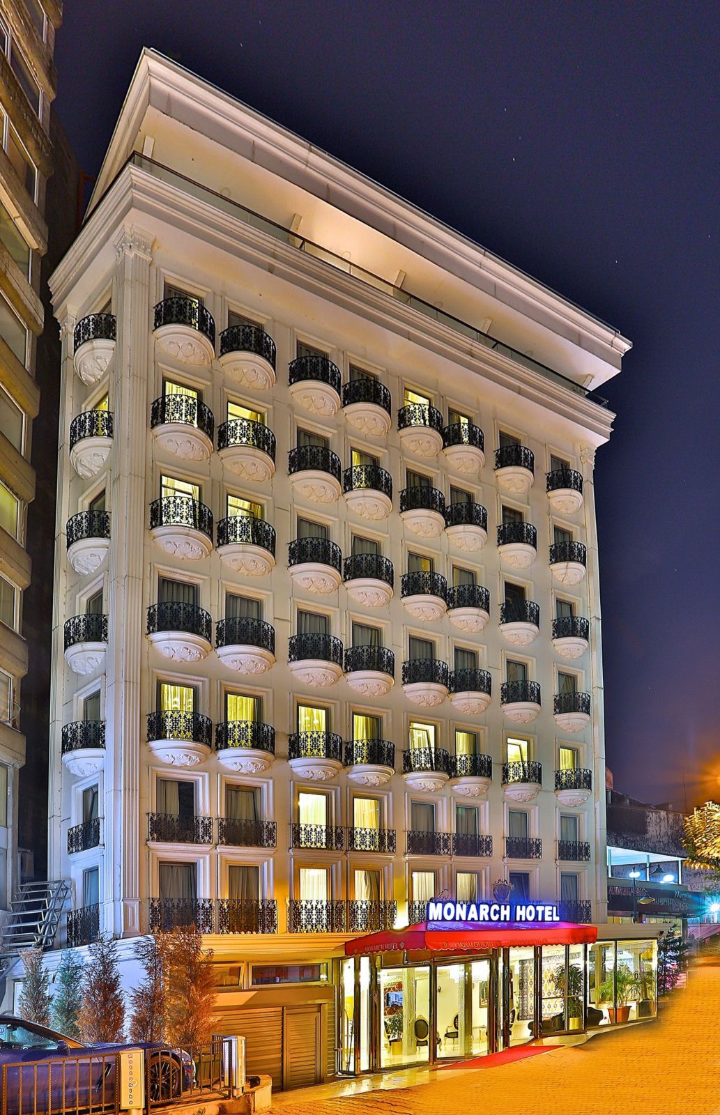 هتل white monarch hotel